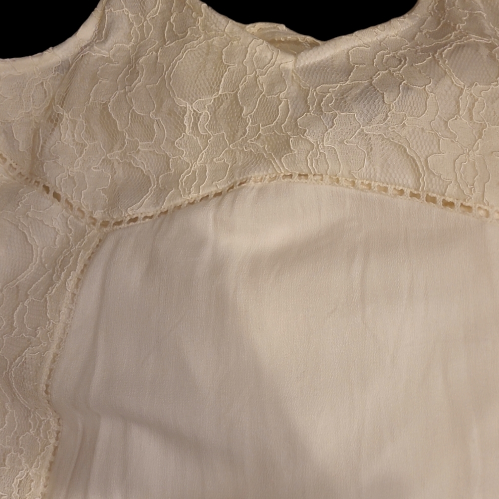 NWT Beautiful maxi dress. Creamy White Lace and spaghetti straps Medium - Picture 13 of 16